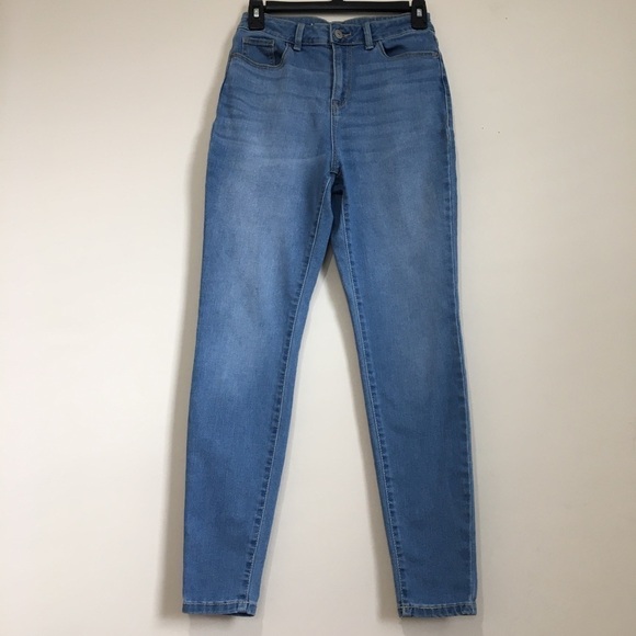 No Boundaries High Rise Light Blue Denim Stretch Soft Skinny Jeans - Picture 1 of 15